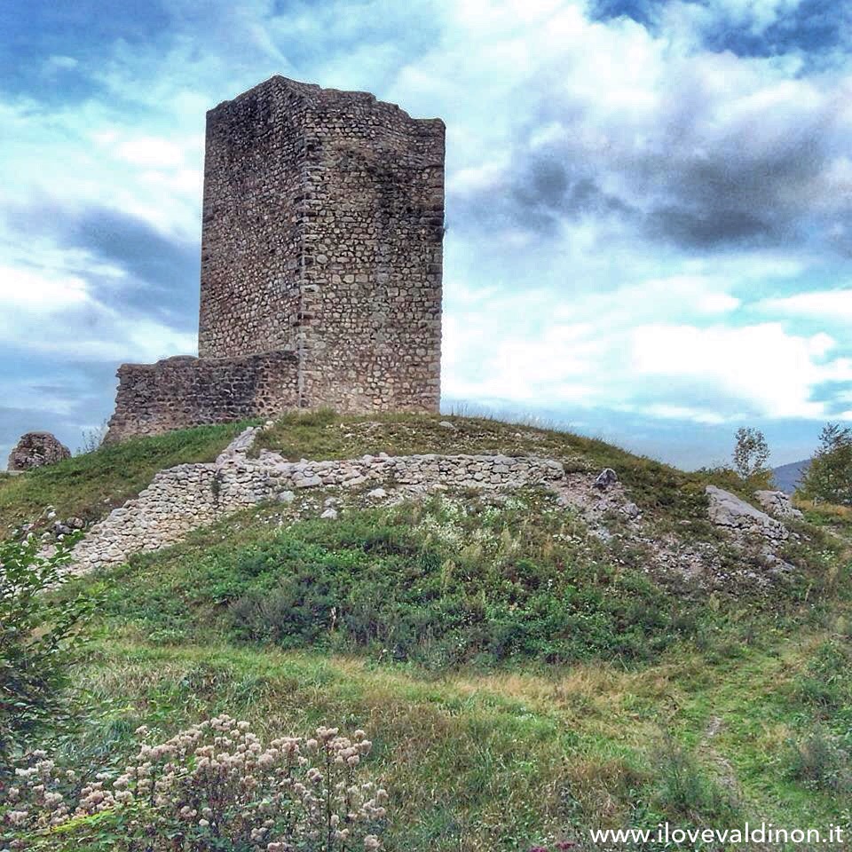 Castelli della val di non - Castello Sporo Rovina