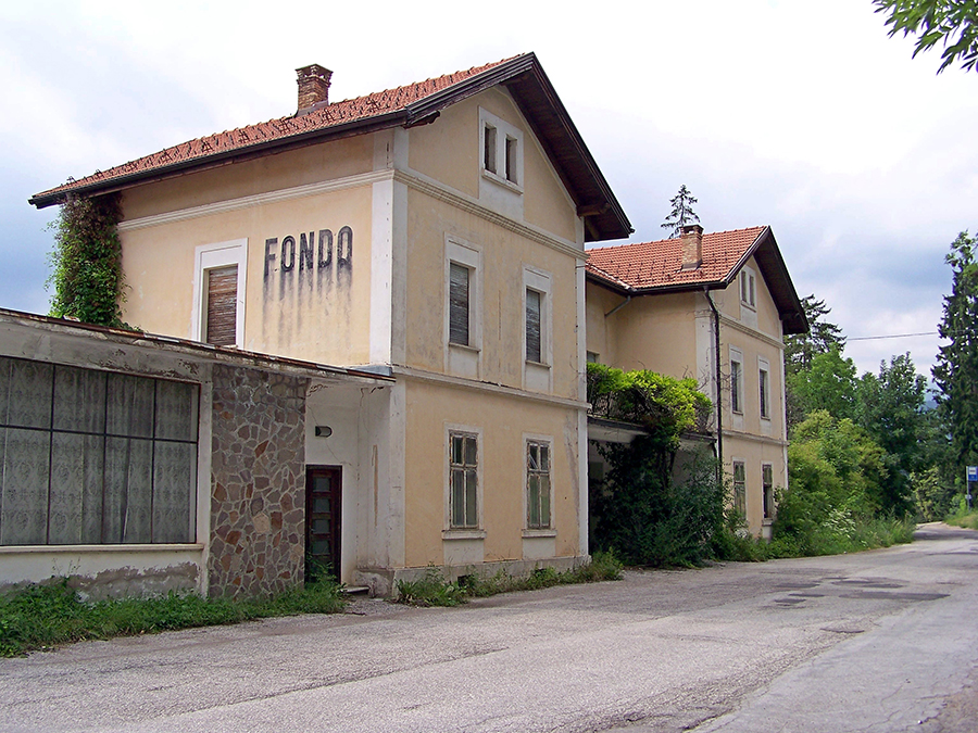 ferrovia Alta Anaunia-ex stazione di Fondo-ILOVEVALDINON