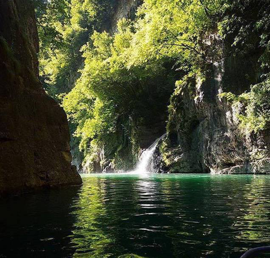 acqua-canyon novella- giulia graiff