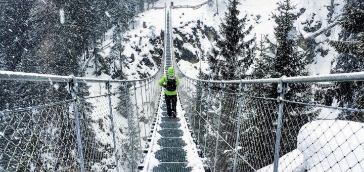 ponte-tibetano-val-di-rabbi-inverno