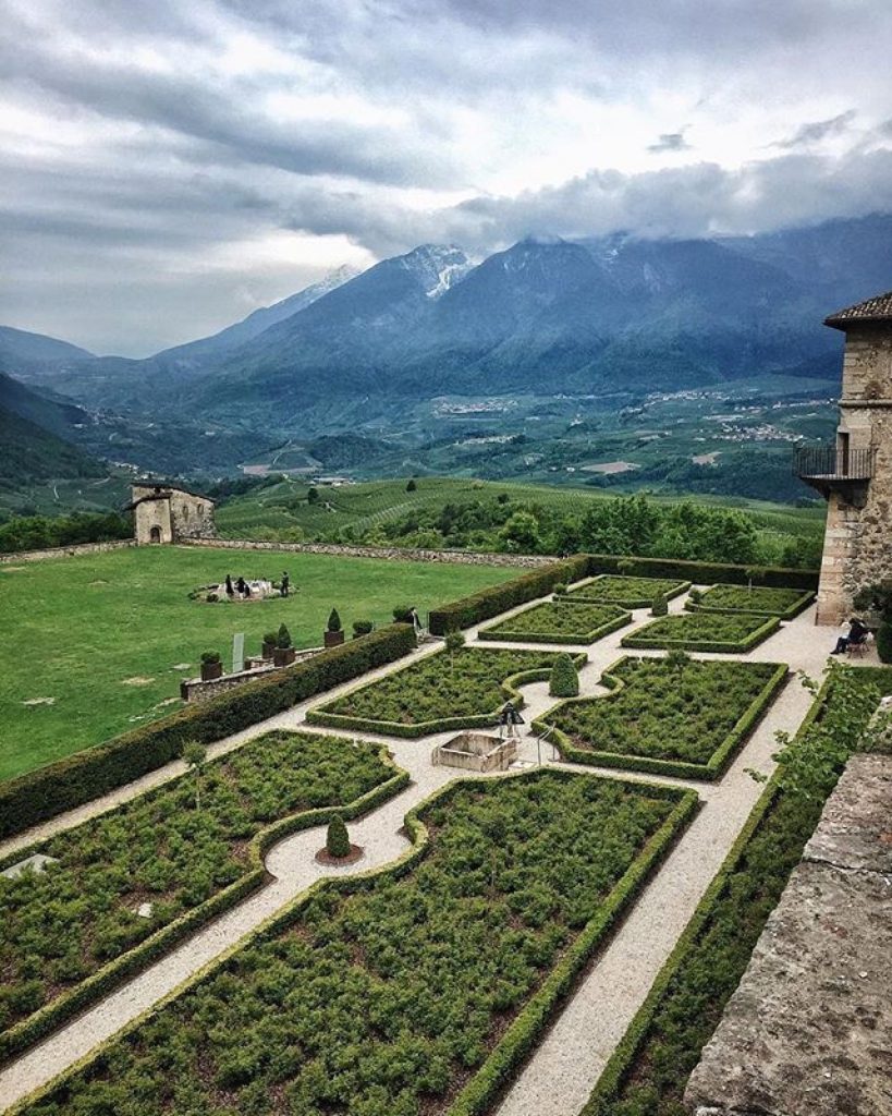 castel thun-in montagna quando piove-roberto maggio