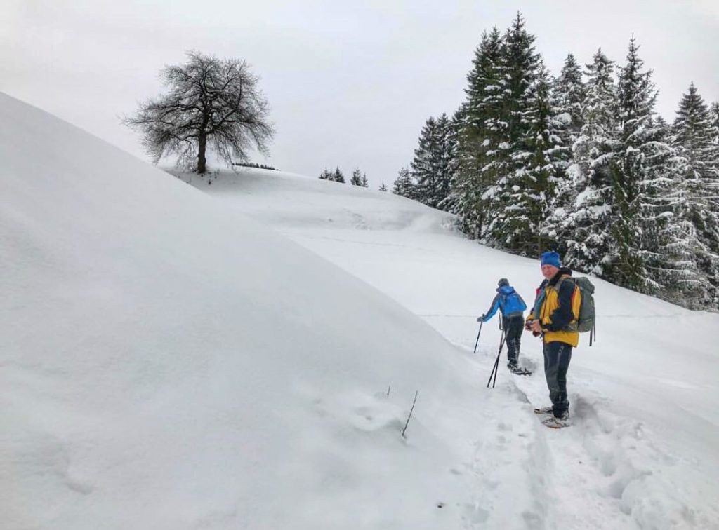 camminare sulla neve-cavareno val di non