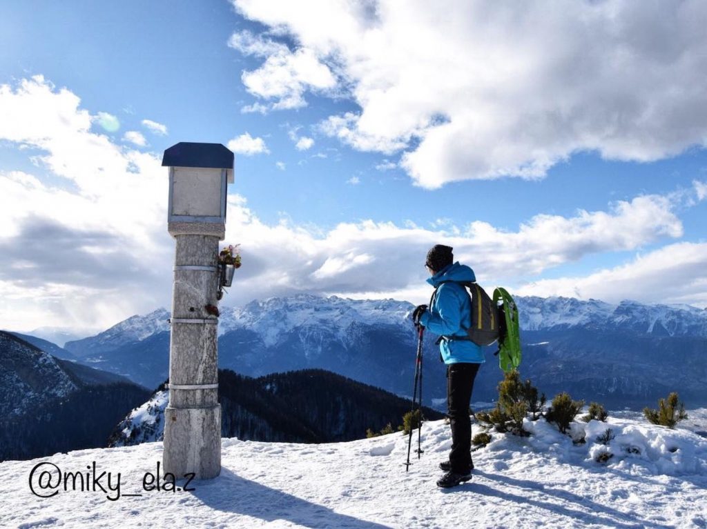 corno di tres con le ciaspole