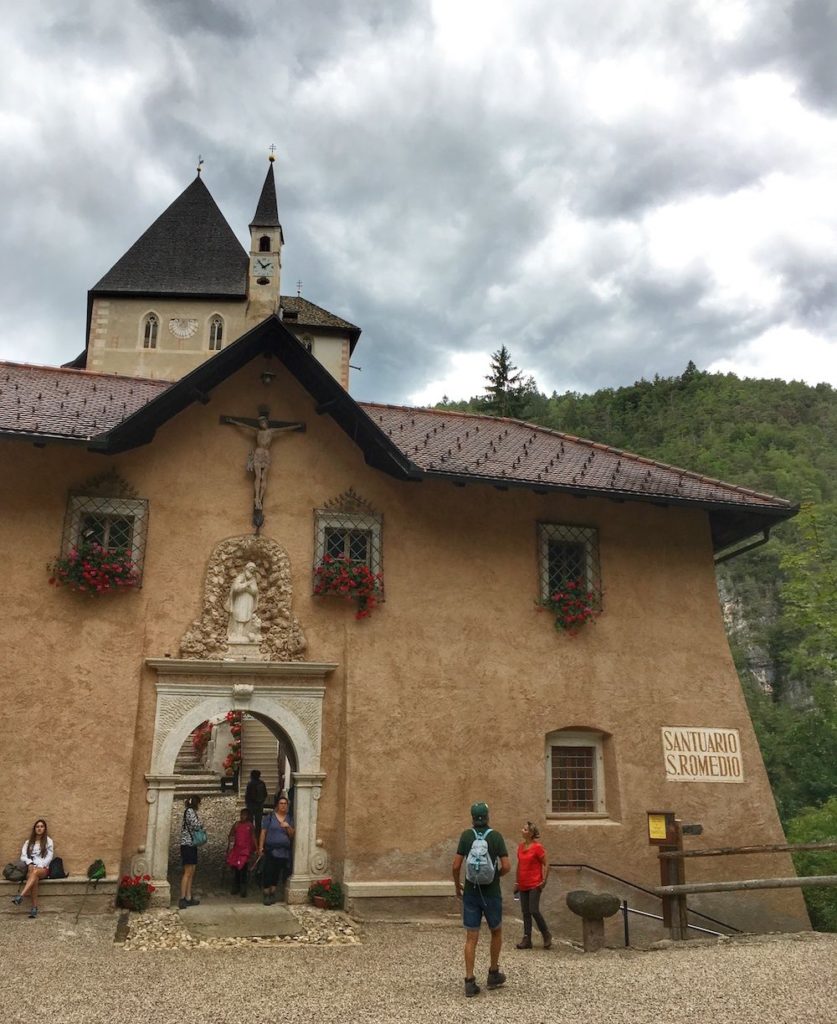 a piedi a san romedio-val di non