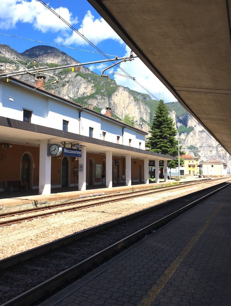 come arrivare in val di non in treno