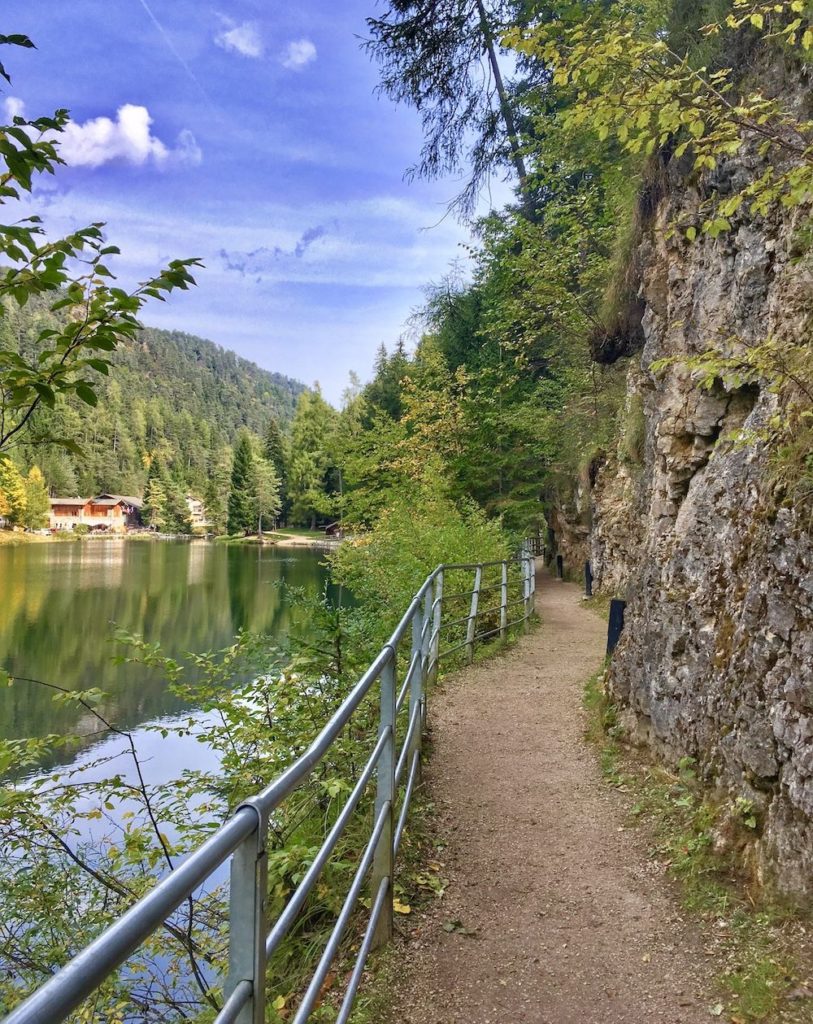 come arrivare al lago smeraldo di fondo