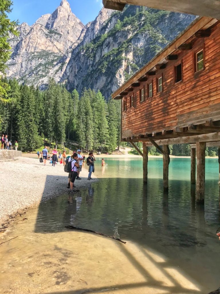 lago di braies-giro del lago