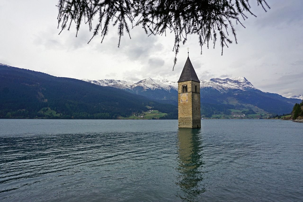 lago di resia-reschensee
