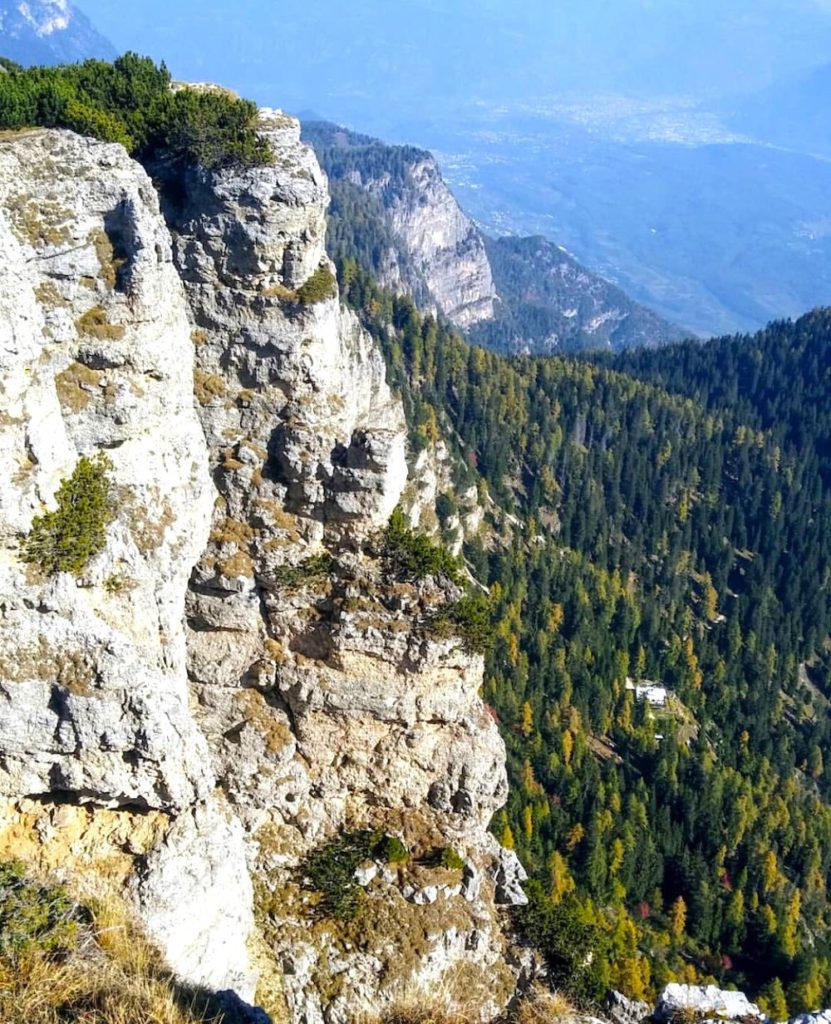 escursioni in val di non in autunno-monte roen