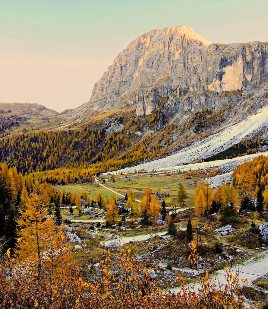 valli del trentino in autunno-val venegia