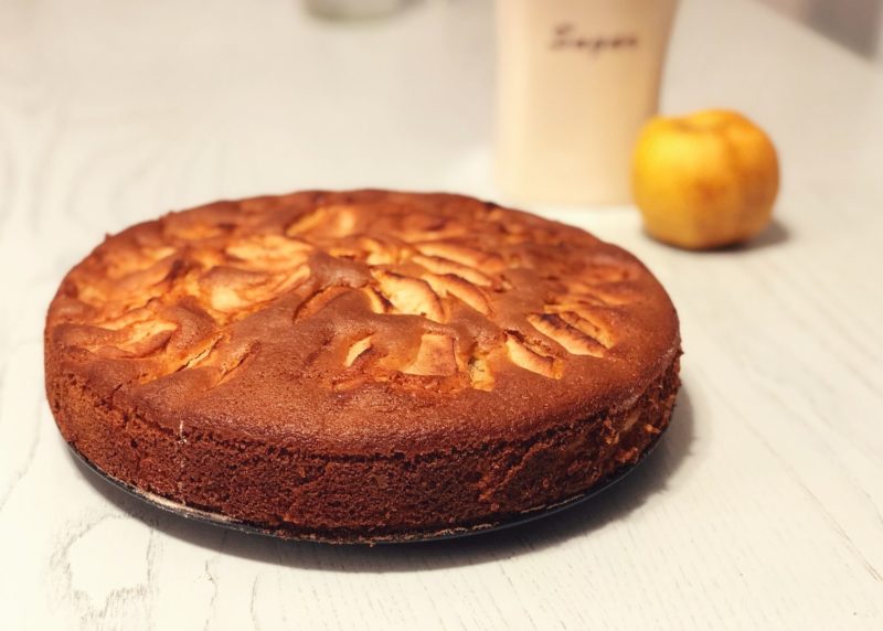 Torta di mele senza burro, la ricetta facile e buonissima