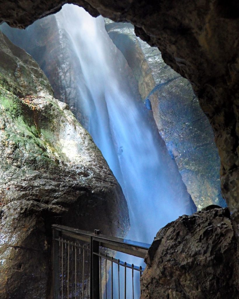 cascata varone-canyon in trentin alto adige