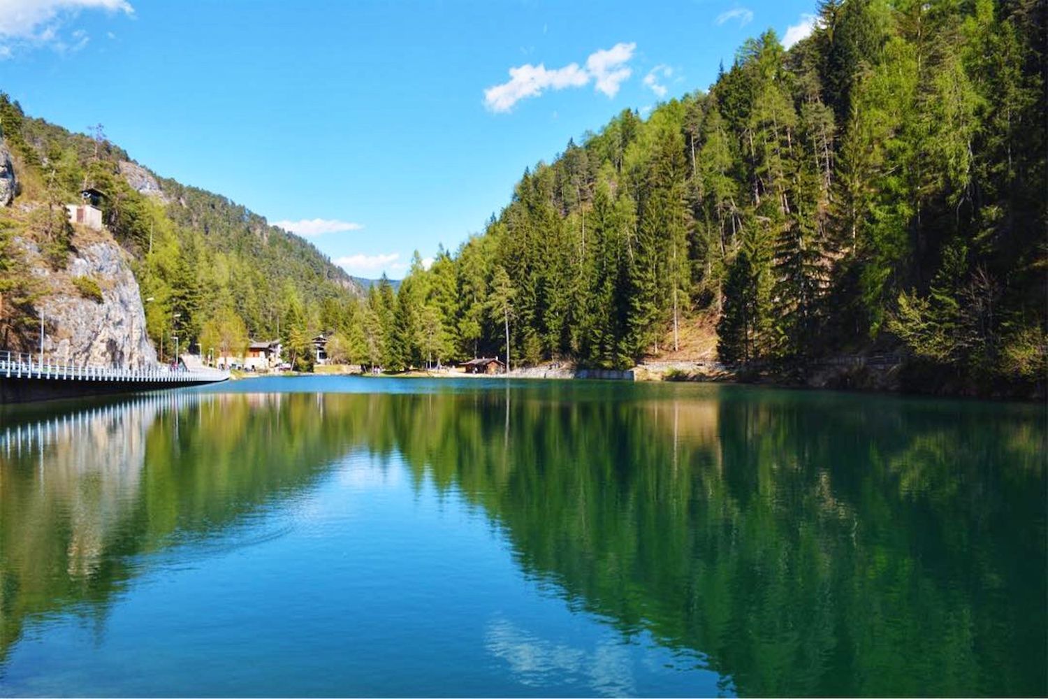 laghi in Val di Non in macchina-lago smeraldo