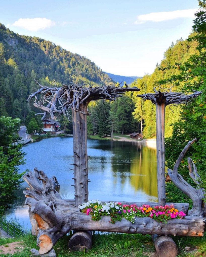 laghi in Val di Non raggiungibili in macchina-lago smeraldo