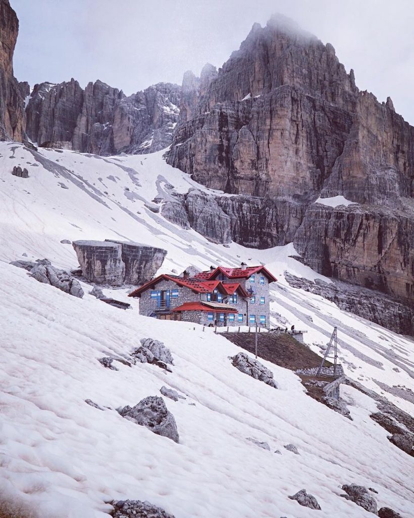 Dolomiti di Brenta rifugio Agostini