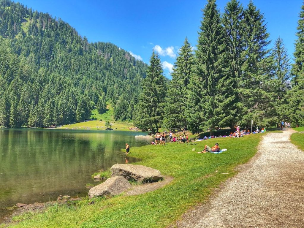 estate al lago dei caprioli val di sole 