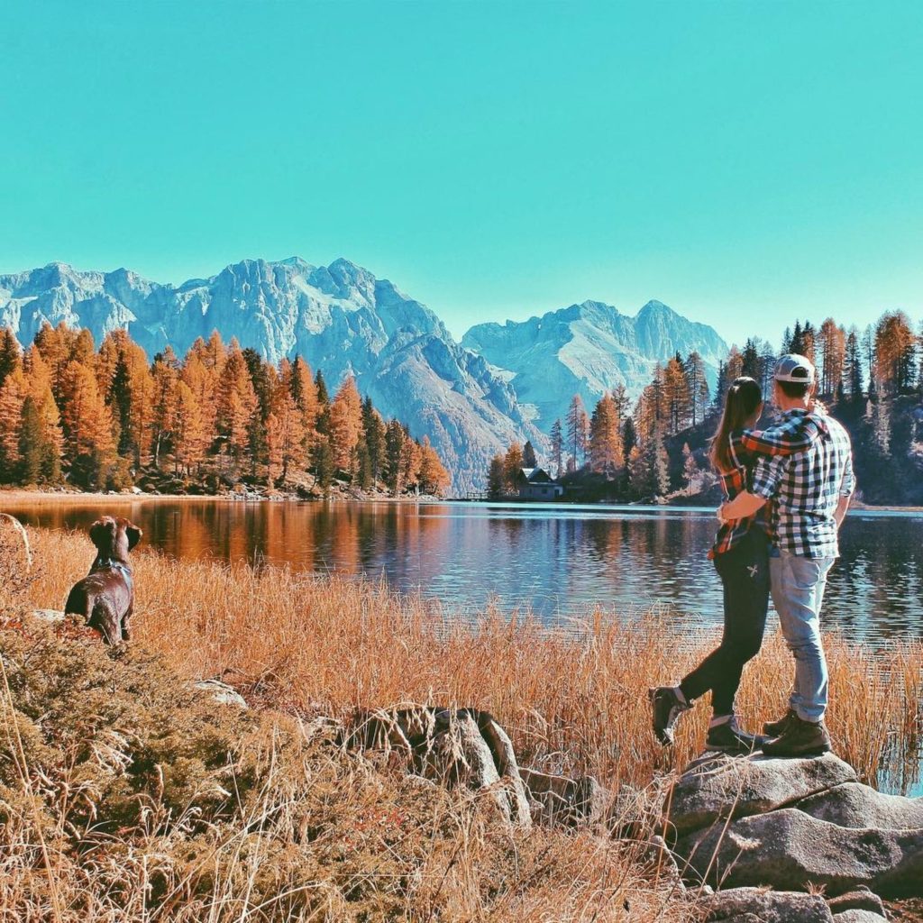 lago delle malghette in autunno