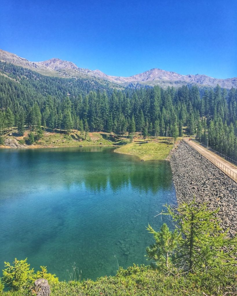 bacino artificiale-lago di fontana bianca