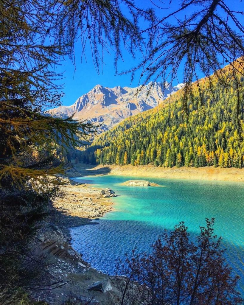 passeggiate in autunno in val di sole-lago di pian palu