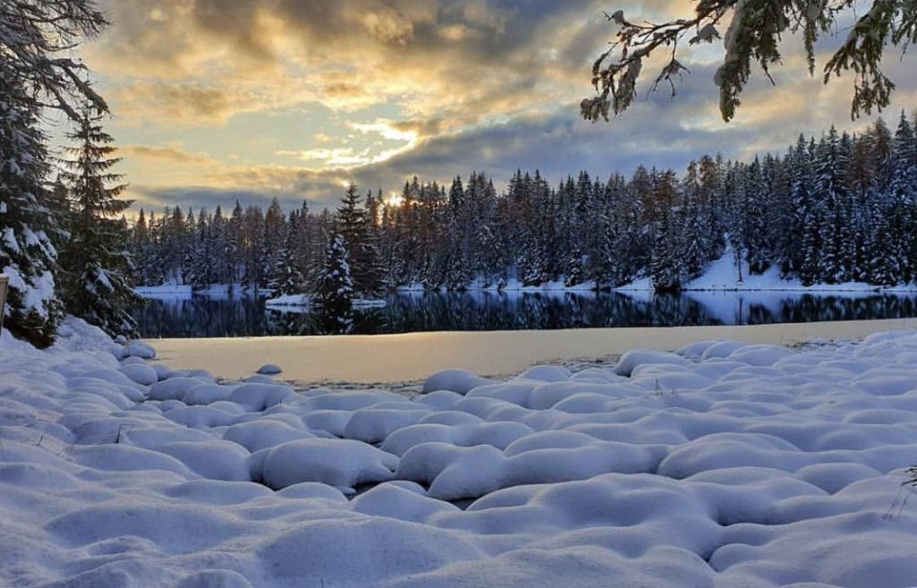 lago di tret in inverno