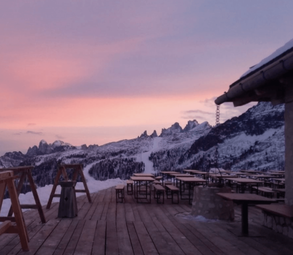 terrazze panoramiche in Trentino in inverno-baita paradiso