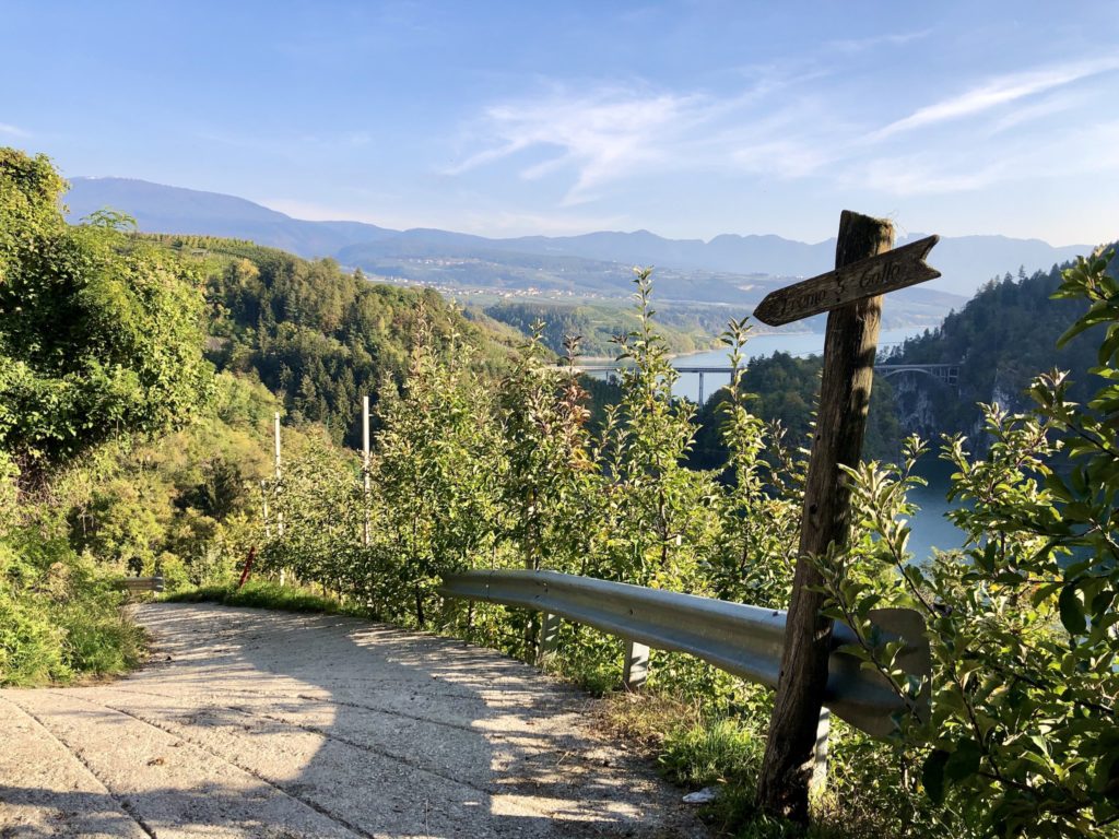 sentiero dalla terrazza dei sapori