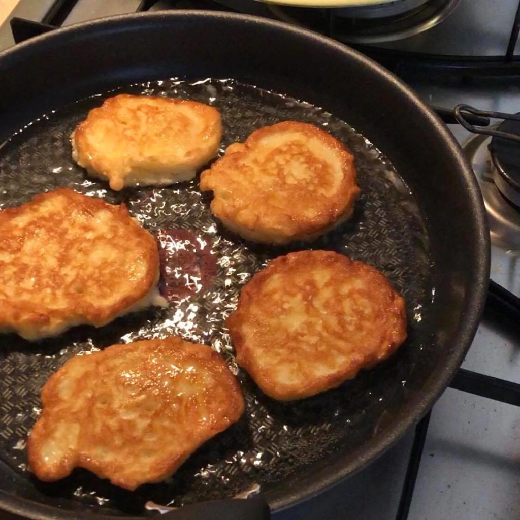 frittelle di mele in padella