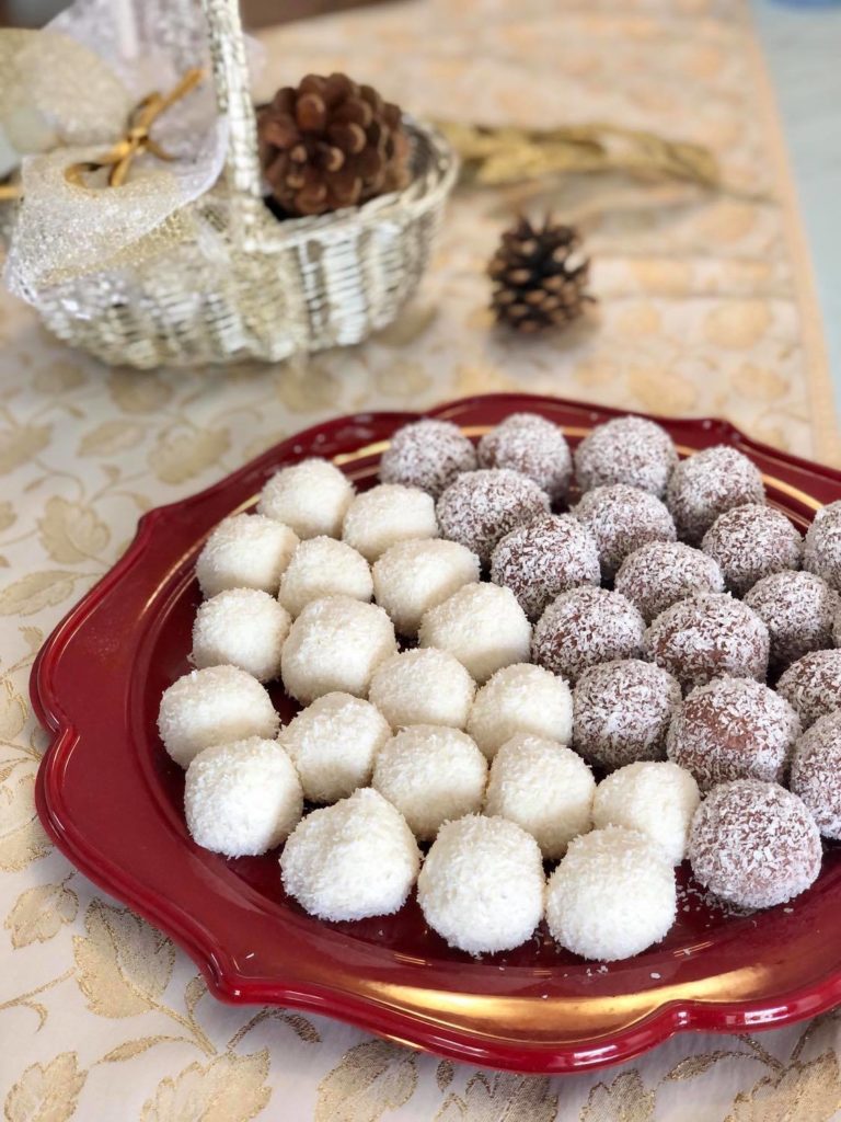 palline di cocco e ricotta bicolore