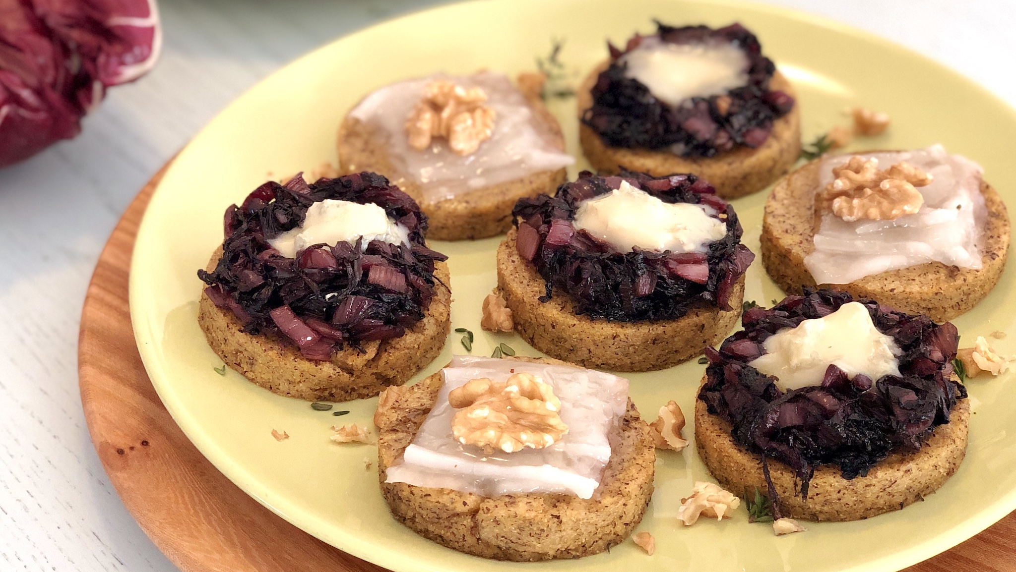 crostini di polenta-radicchio-lardo