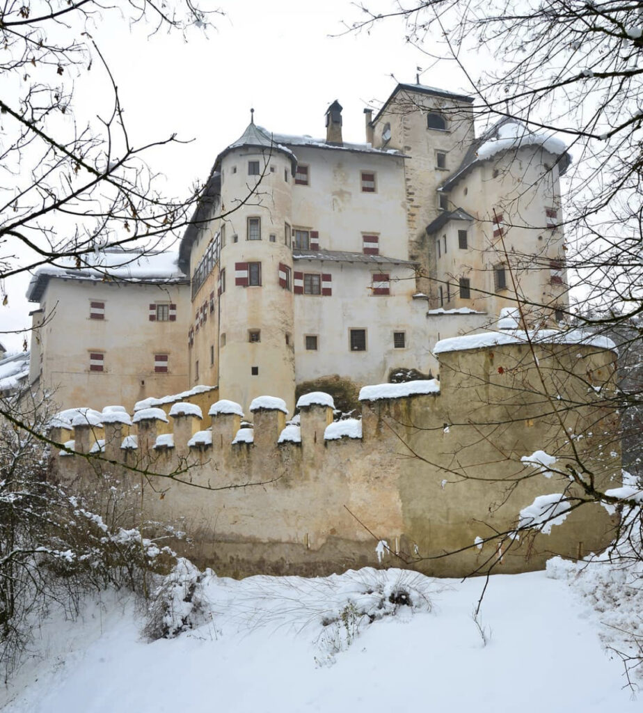 castel bragher inverno