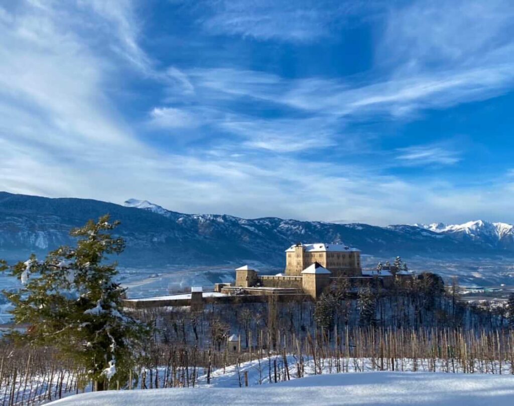 castel thun val di non inverno