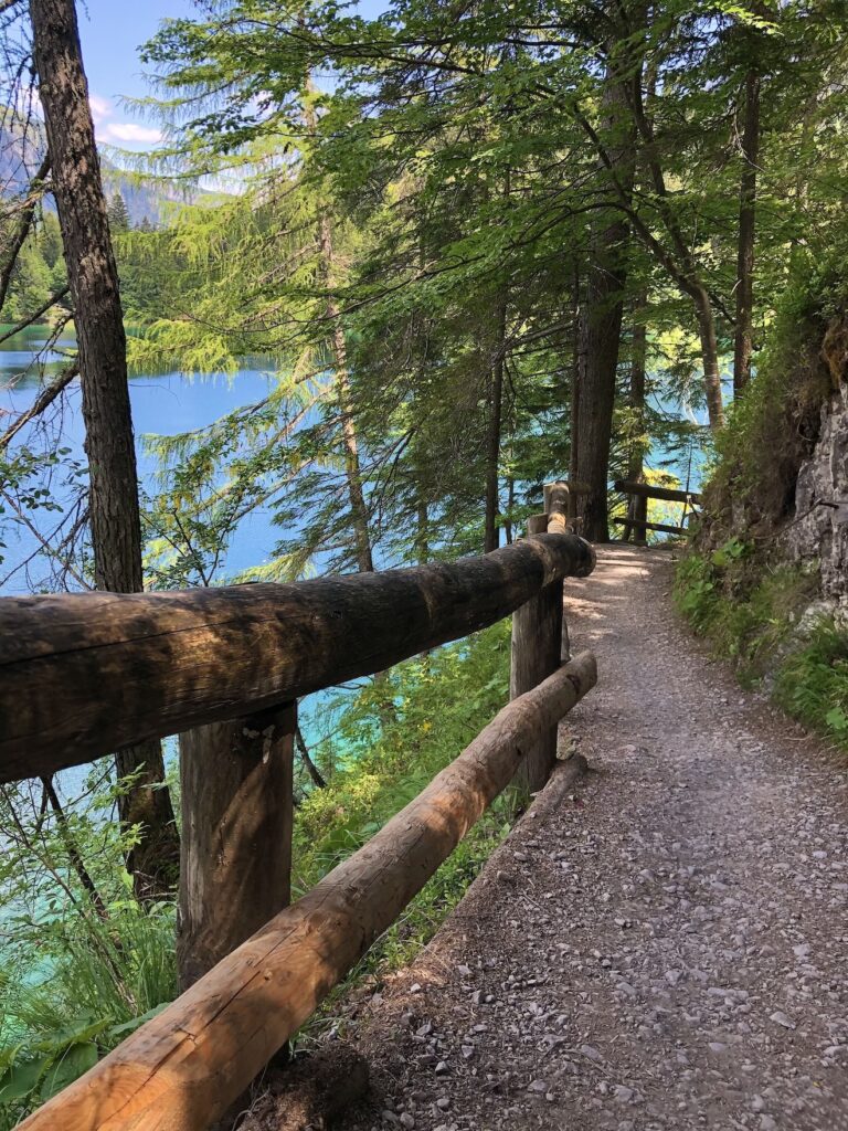 giro del lago di tovel sentiero