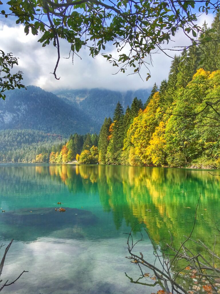 lago di tovel autunno