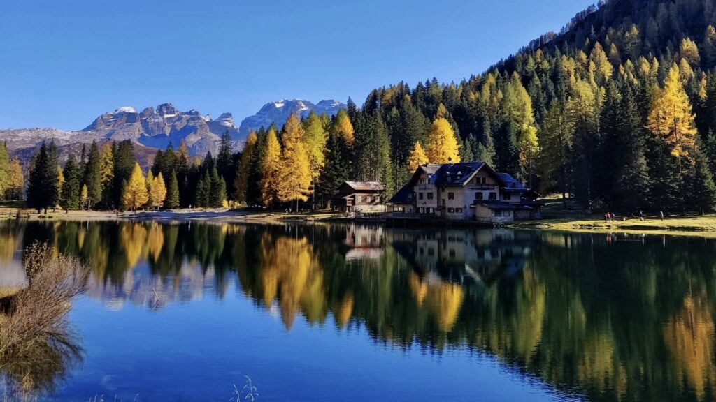 lago e rifugio nambino