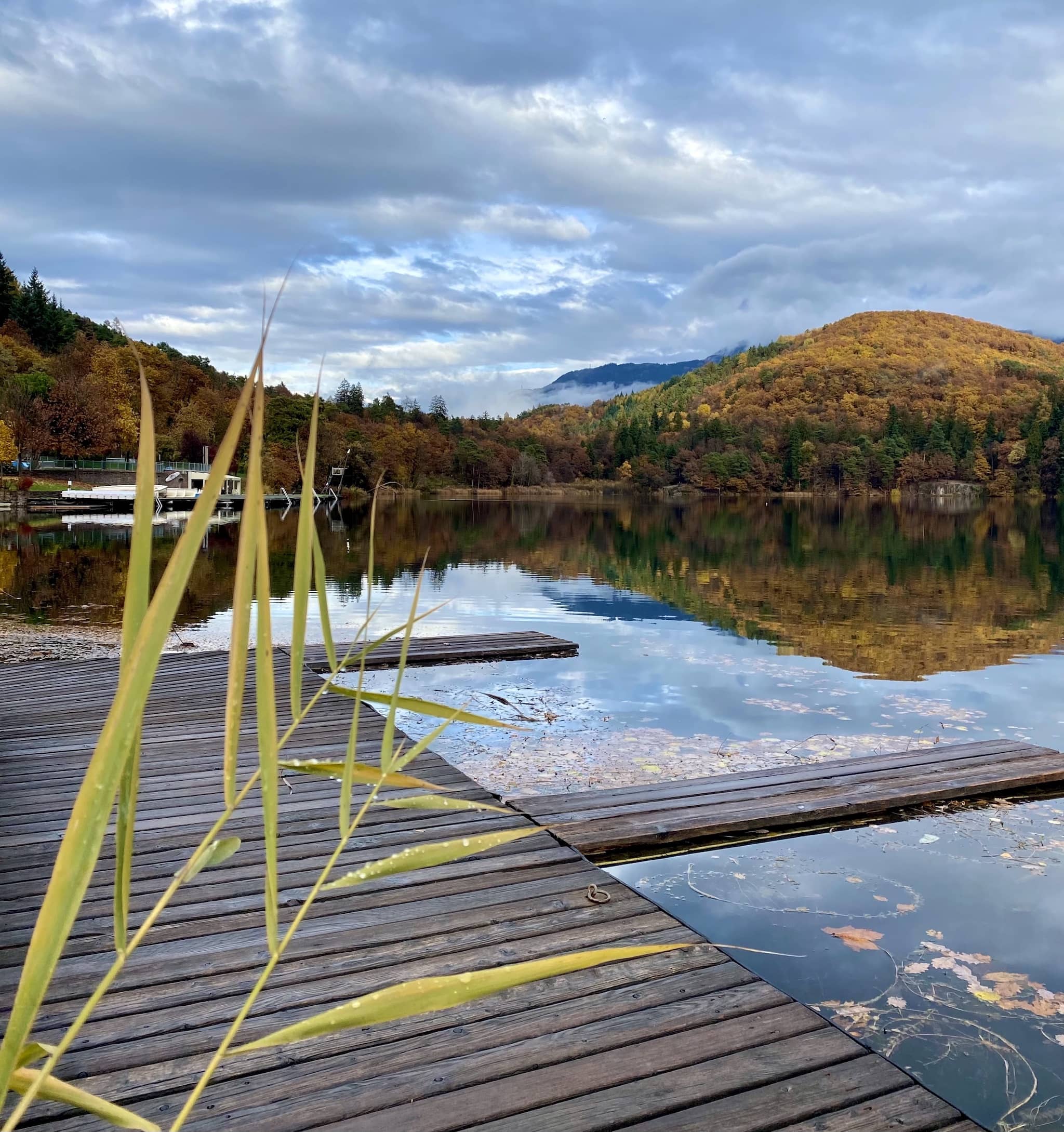 giro dei laghi di monticolo autunno