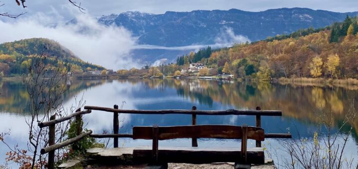 laghi di monticolo autunno