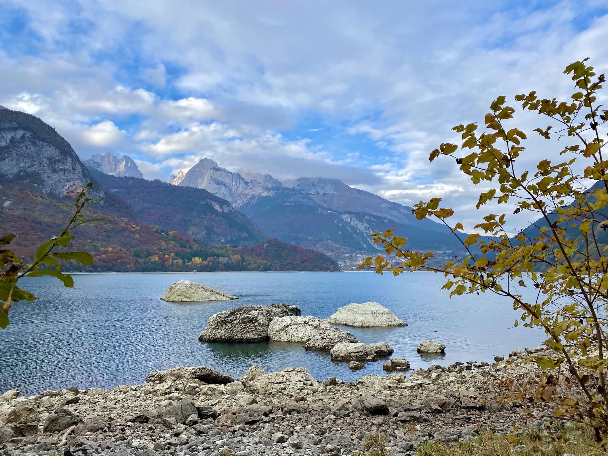 giro del lago di molveno