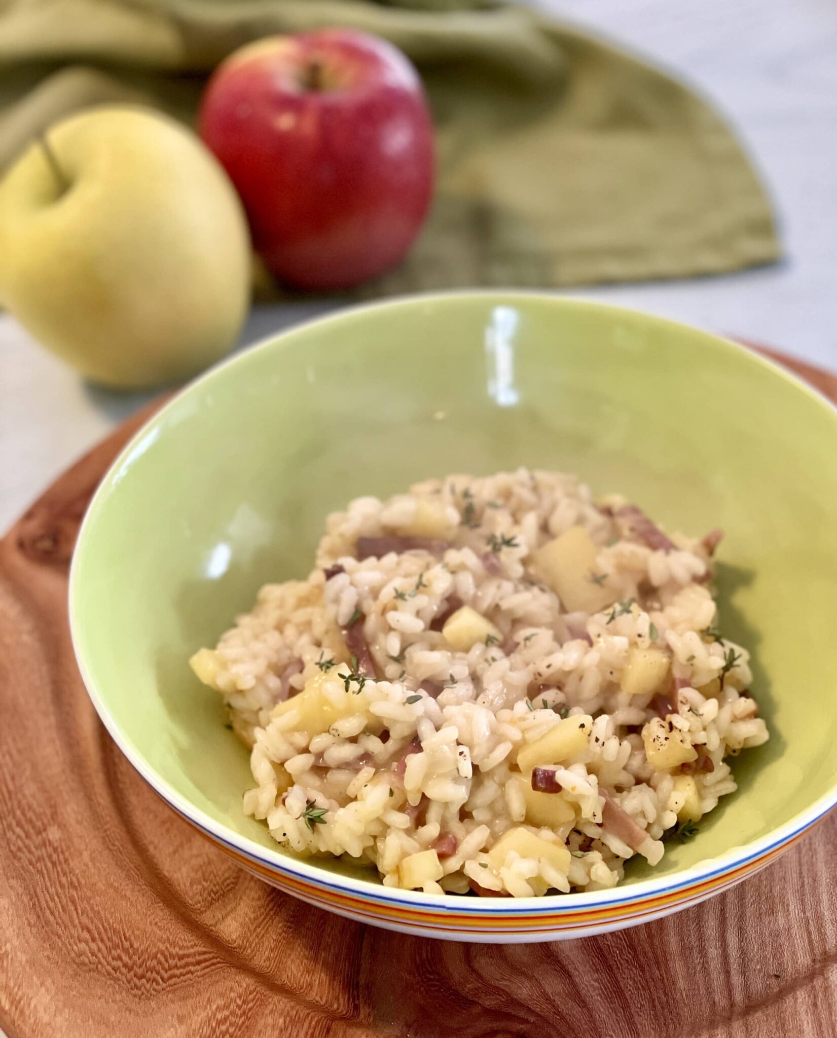 Risotto con mele e speck, la ricetta per stupire i tuoi ospiti