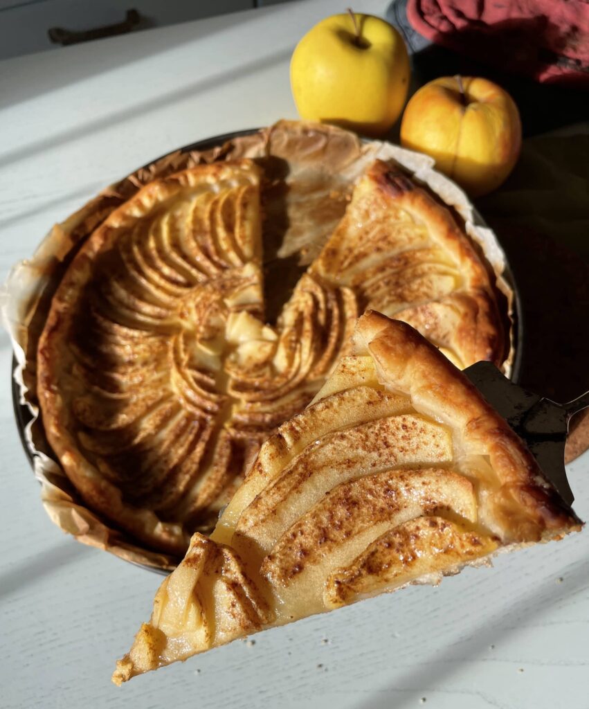 torta di mele e pasta sfoglia