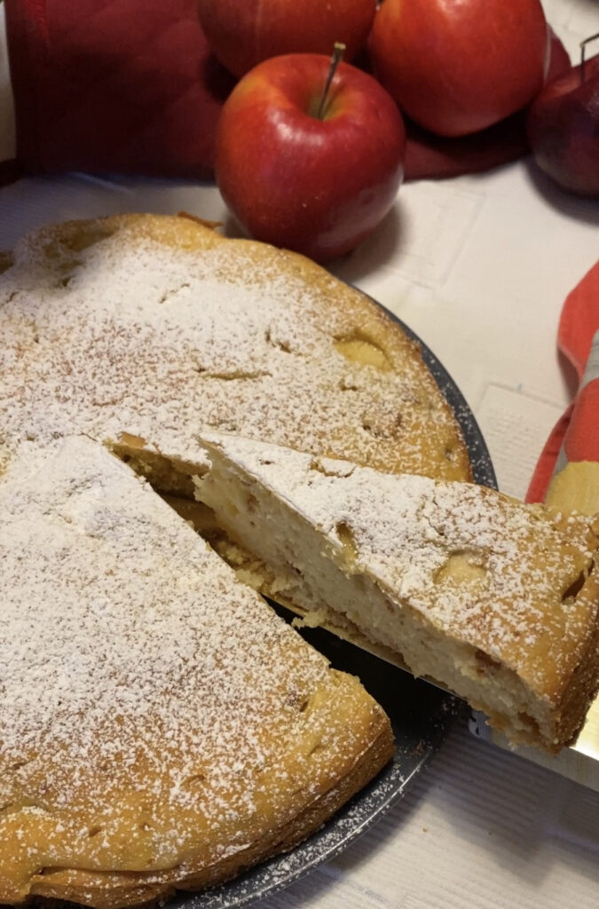 torta di mele ricotta e amaretti