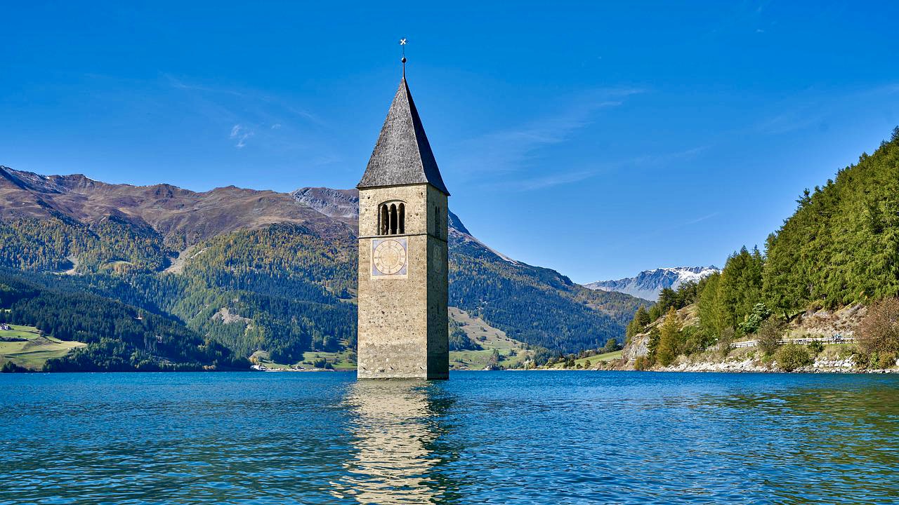 lago di resia autunno-reschensee