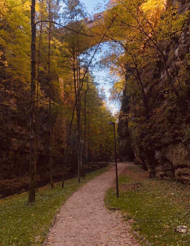 passeggiata del burrone autunno