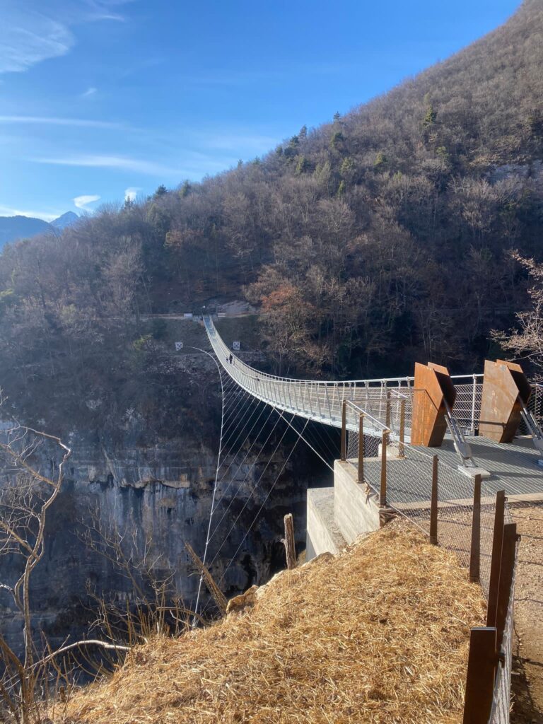 ponte sospeso di mezzocorona