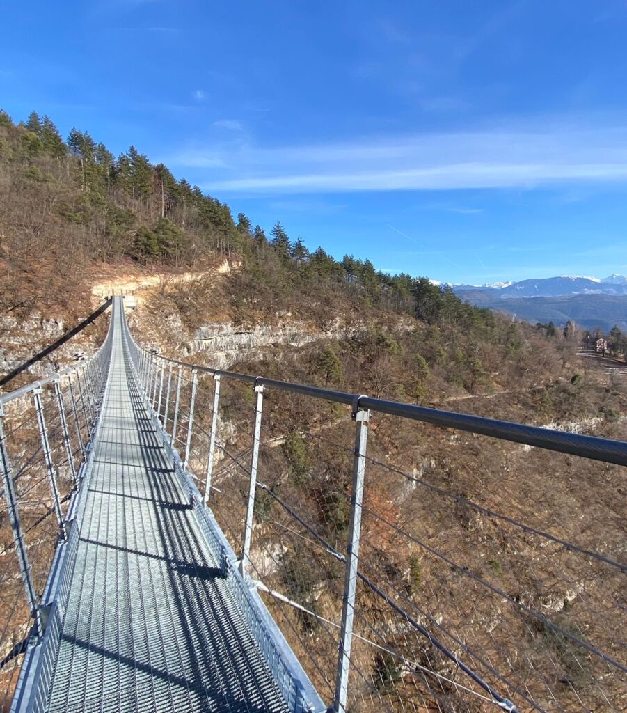 ponte sospeso di mezzocorona